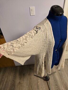 Boho Bell Sleeve Ivory Lace Insert Cardigan, O/S, EUC